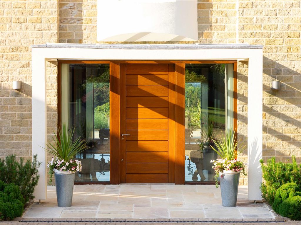 5 bed detached house for sale in Lakeland Drive, Leeds LS17 Zoopla