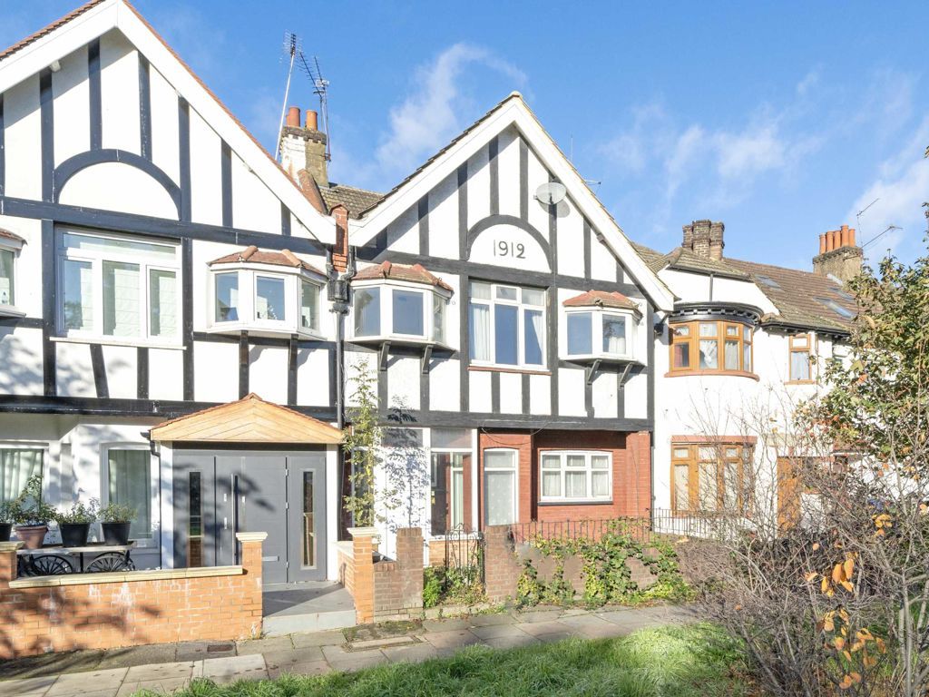 5 bed terraced house for sale in Horn Lane, London W3, £800,000 Zoopla