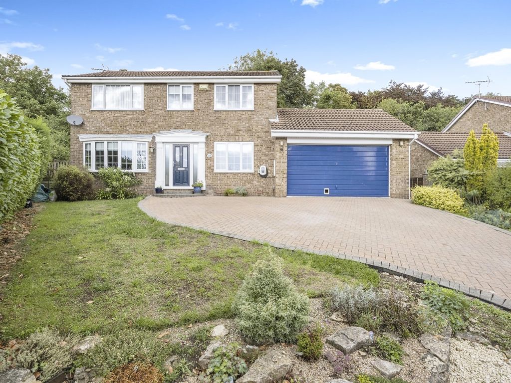 4 bed detached house for sale in Cedar Walk, Campsall, Doncaster DN6