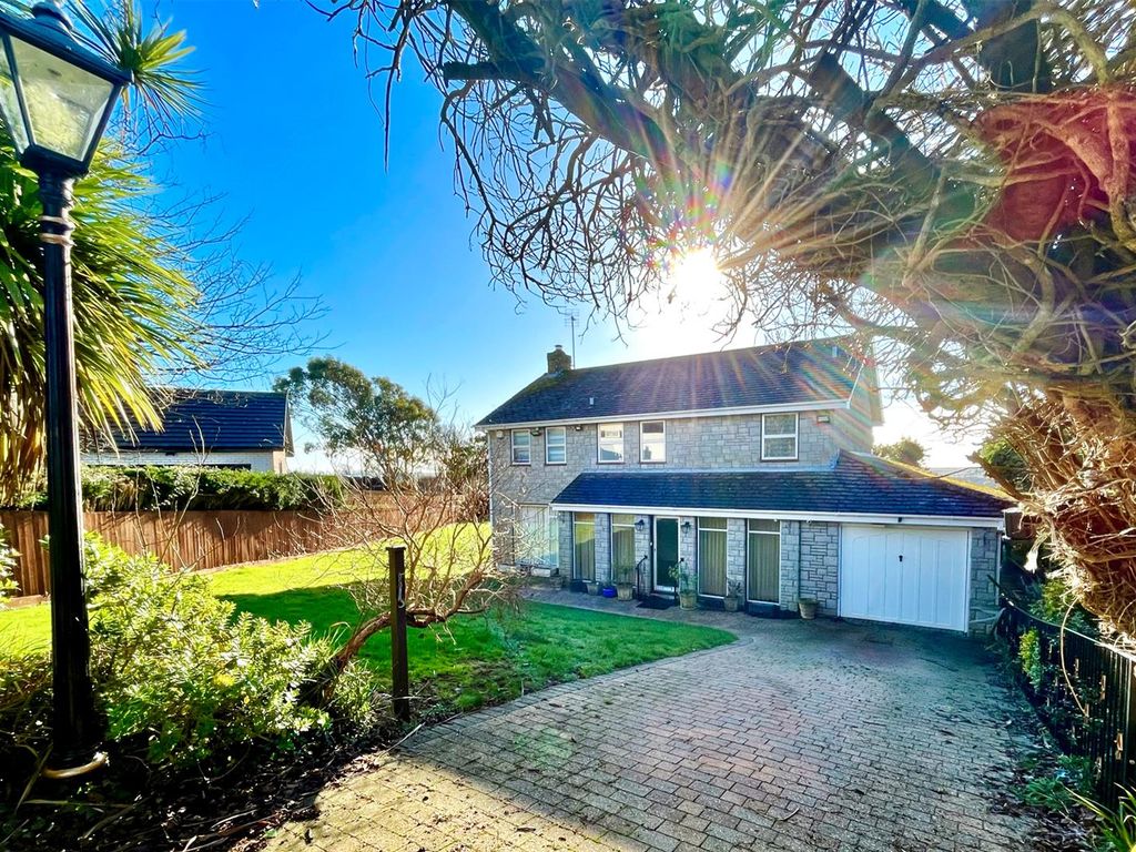 3 bed detached house for sale in Brynview Close, Reynoldston, Swansea