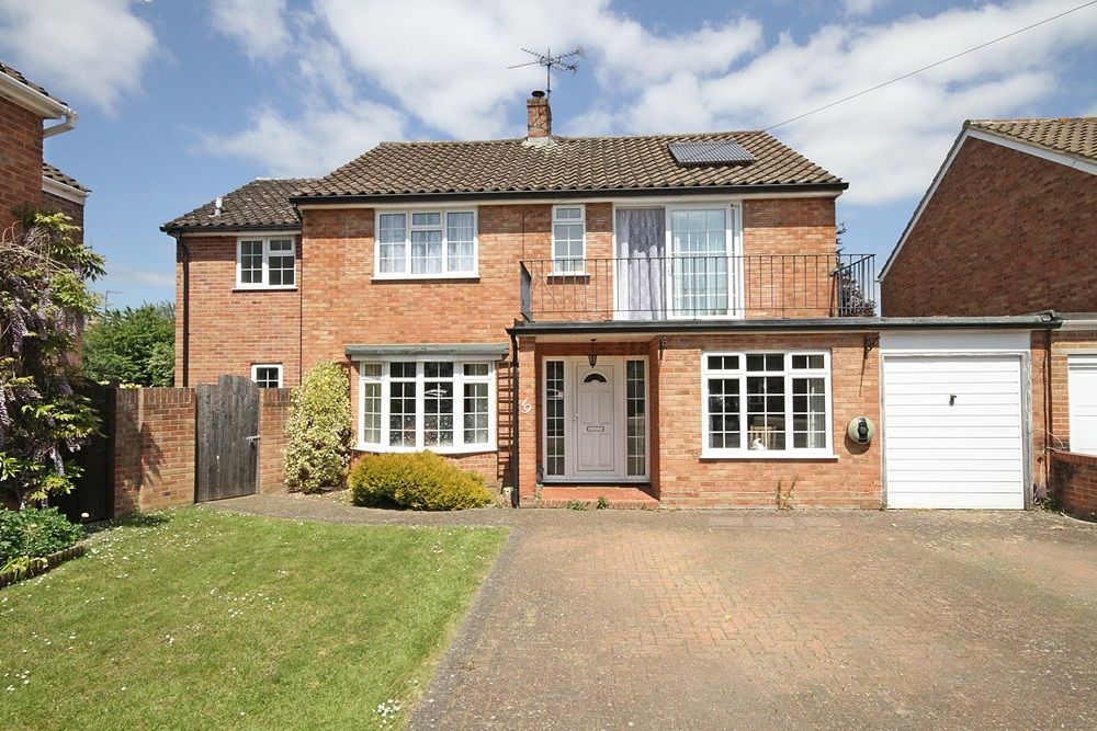 5 bed detached house for sale in Thames Crescent, Maidenhead SL6, £