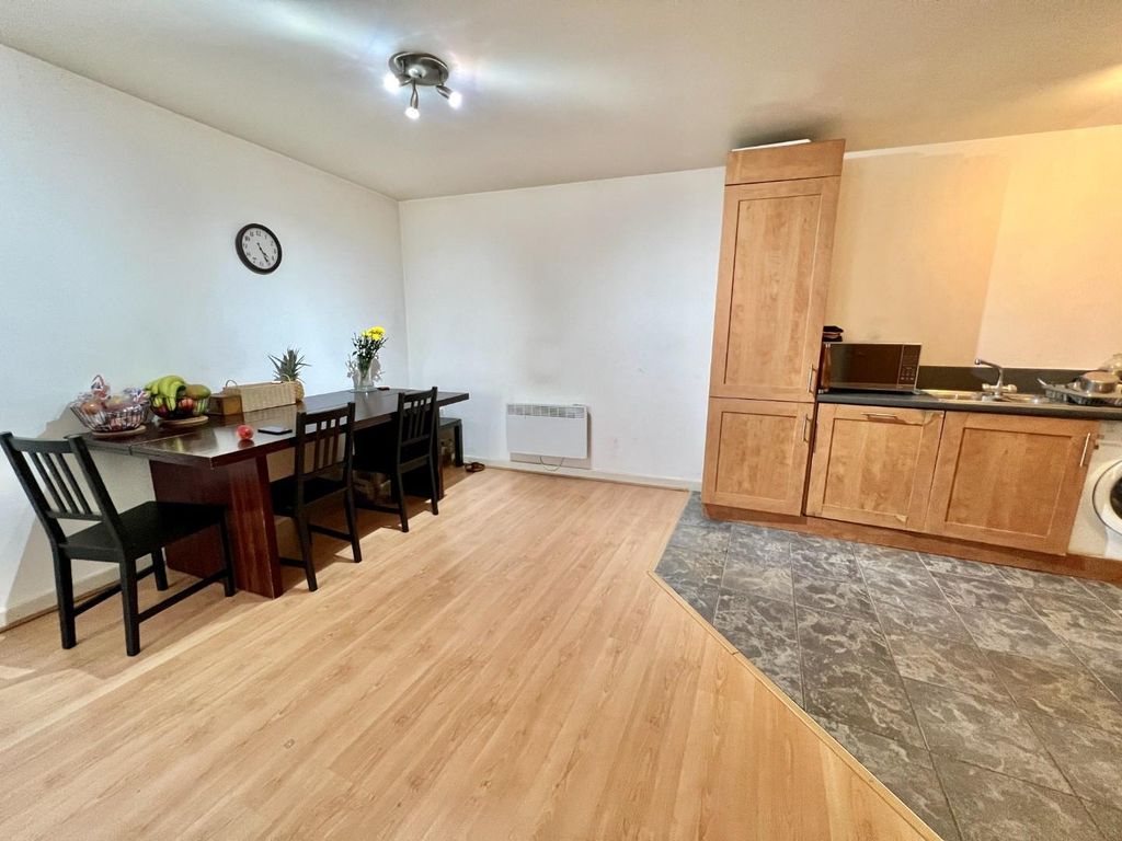 2 bed flat to rent in The Helmsley, Aspect 14, Elmwood Lane, Leeds LS2