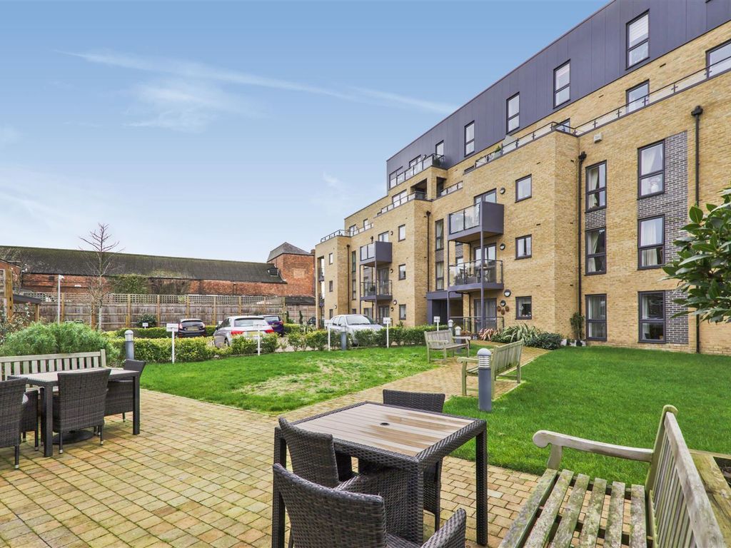 2 bed flat for sale in Albion Road, Bexleyheath DA6 Zoopla
