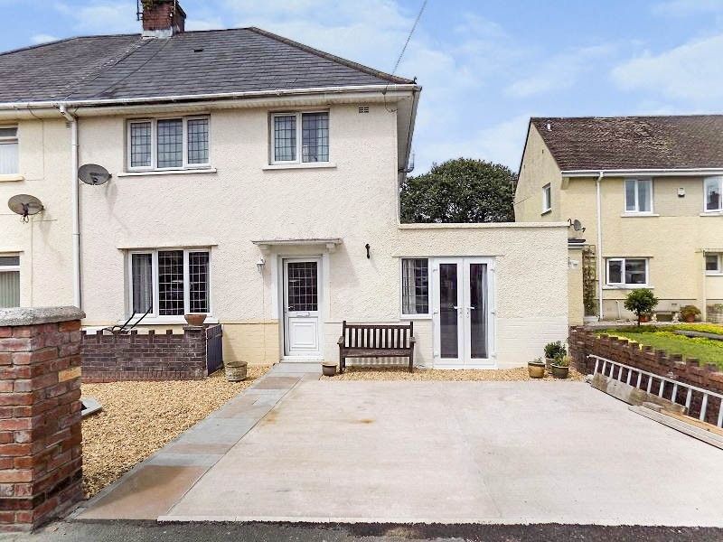 3 bed semidetached house for sale in The Retreat, Sarn, Bridgend