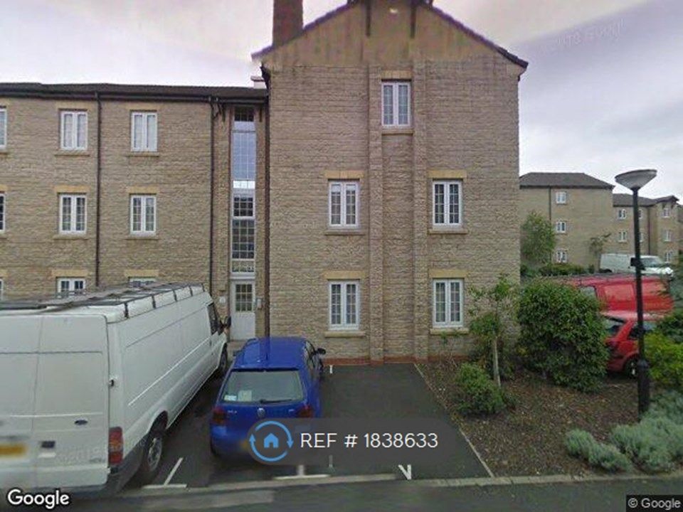 2 bed flat to rent in Langwood Court, Haslingden, Rossendale BB4, £650