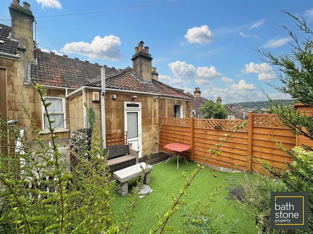 2 bed terraced house for sale in Magdalen Avenue, Bath BA2, £450,000