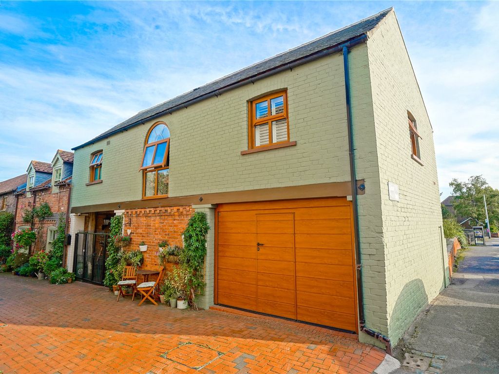 2 bed detached house for sale in High Street, Austerfield, Doncaster