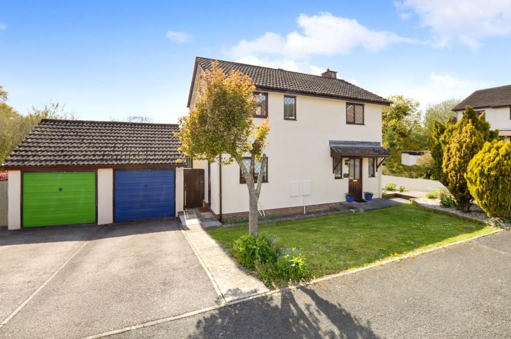 3 bed detached house for sale in Bullands Close, Bovey Tracey, Newton