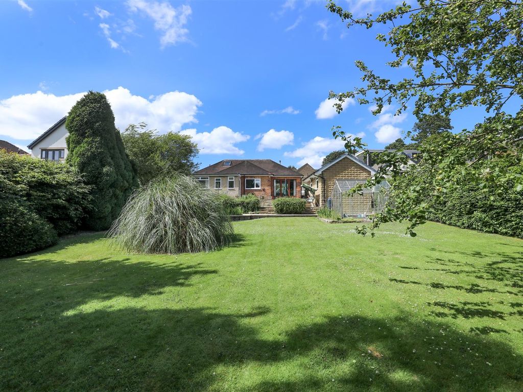 3 bed bungalow for sale in Crowlees Road, Mirfield WF14 Zoopla