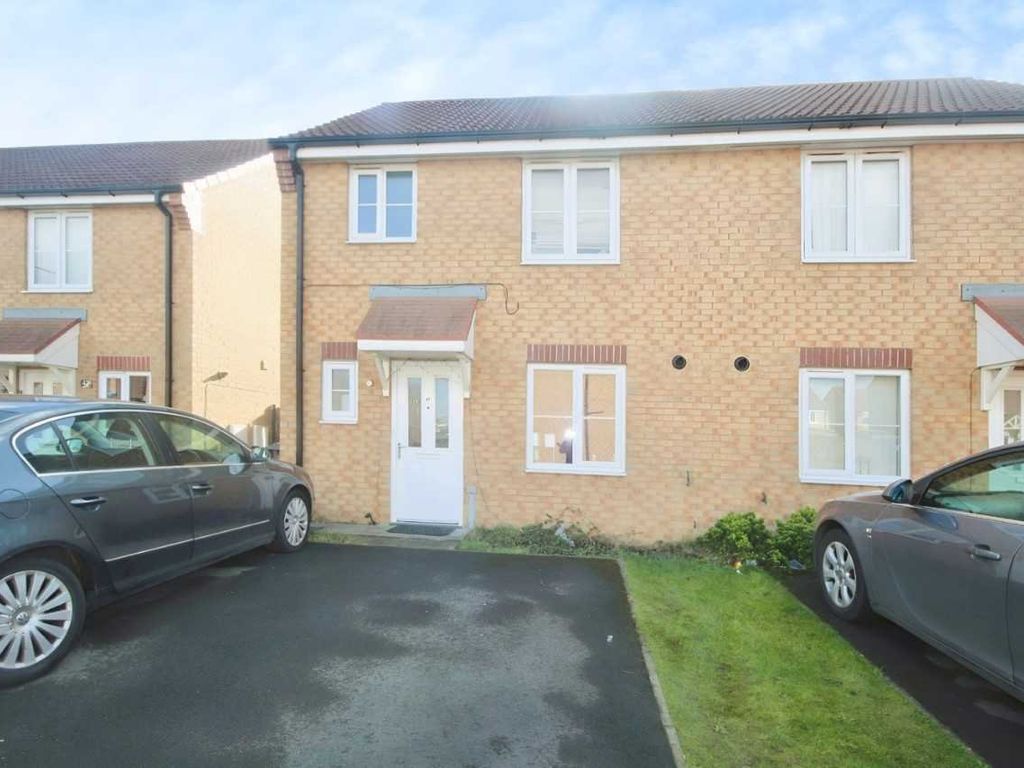 3 bed semidetached house for sale in Blenheim Road South