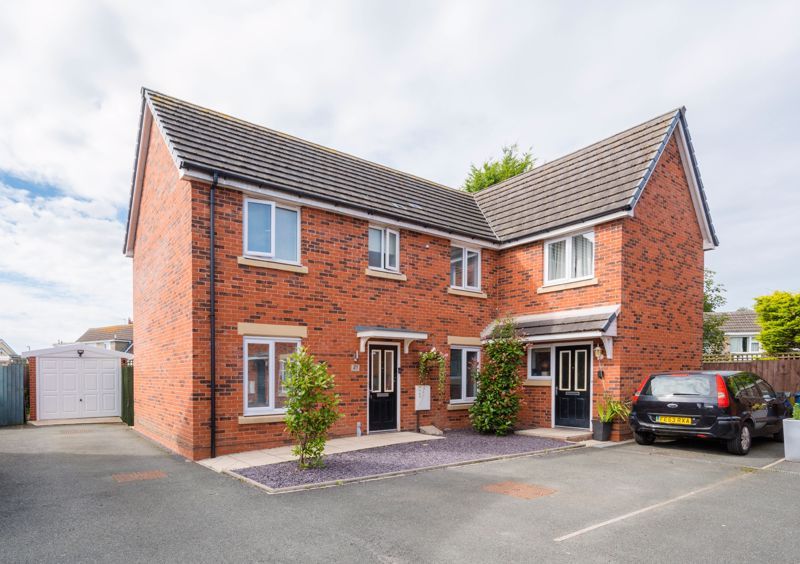 3 bed semidetached house for sale in Chisnall Brook Close, Downholland
