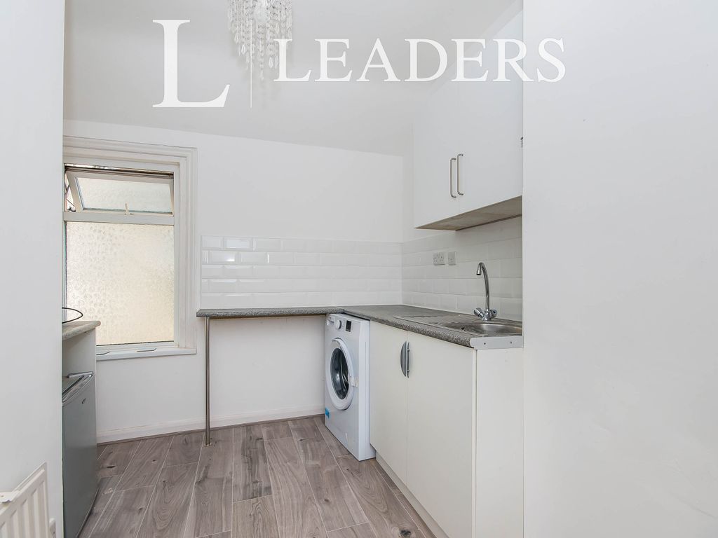 Studio to rent in Grosvenor Road, Skegness PE25, £595 pcm Zoopla