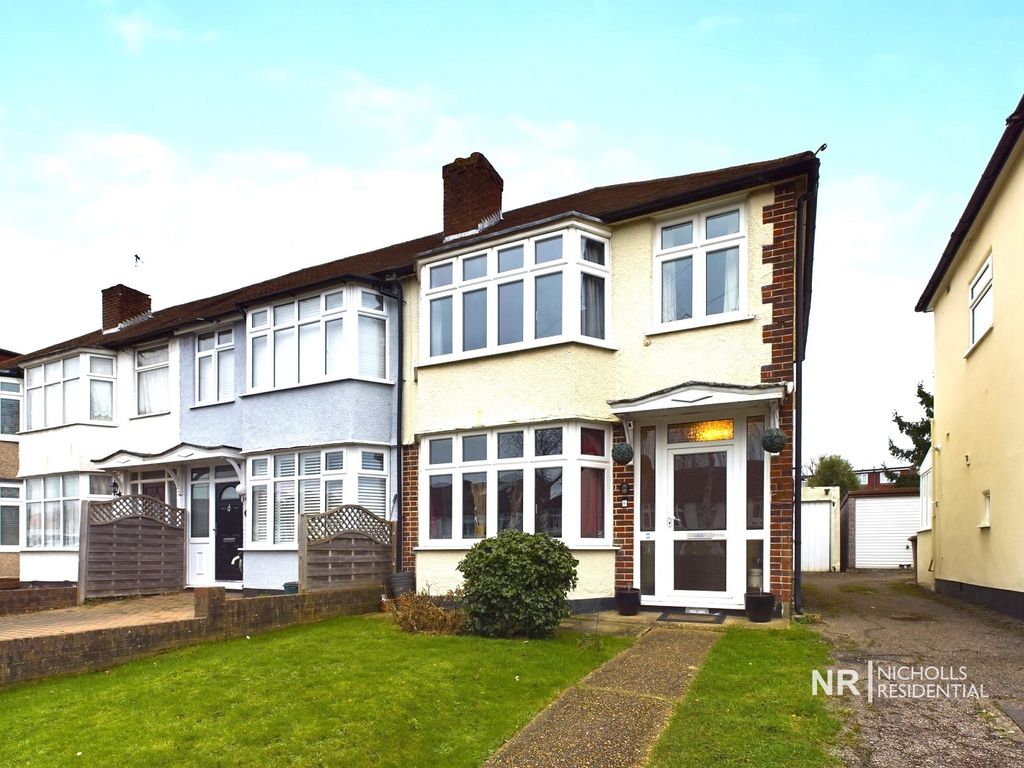 3 bed end terrace house for sale in Henley Avenue, North Cheam, Surrey. SM3, £540,000 Zoopla