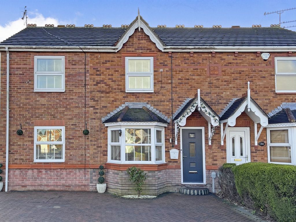 4 bed semidetached house for sale in Whitstable Close, Sutton, Hull HU8 Zoopla