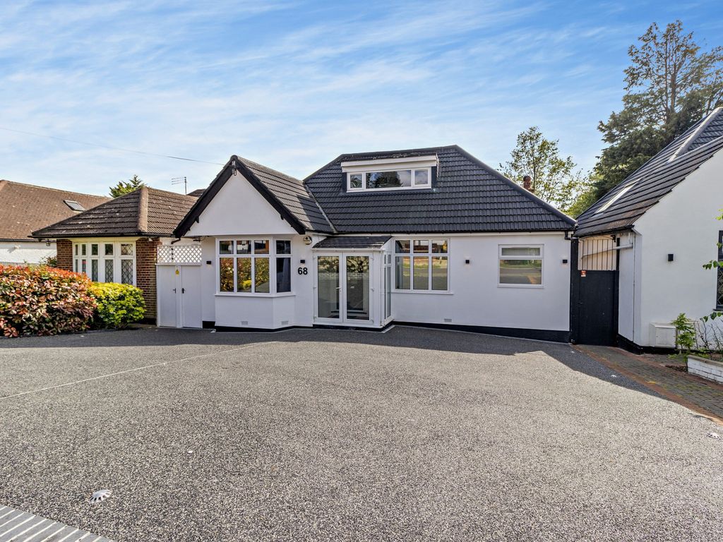 4 bed bungalow for sale in Hillside Road, Northwood HA6 Zoopla