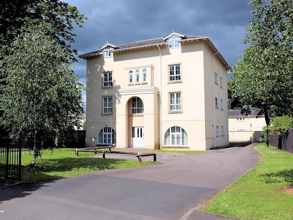 2 bed flat to rent in The Park, Leckhampton, Cheltenham GL50, £995 pcm Zoopla