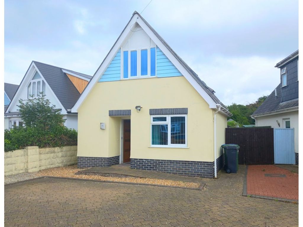 2 bed detached house for sale in Lake Road, Poole BH15, £375,000 Zoopla