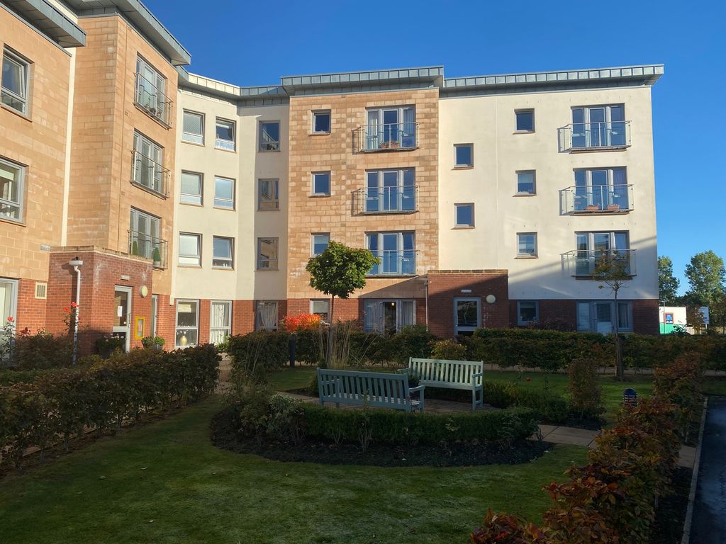 2 bed flat for sale in Stewarton Road, Newton Mearns, Glasgow G77 Zoopla