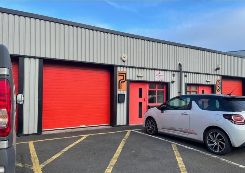 Light industrial to let in Unit 7 Manor Park Industrial Estate, Manor