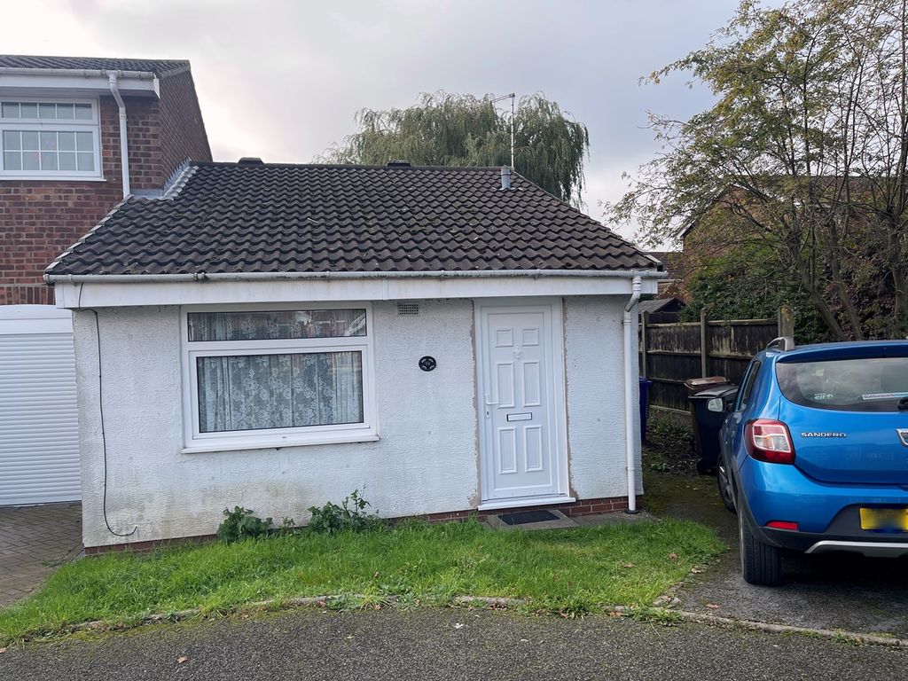 2 bed semidetached bungalow for sale in Caernarvon Close, Stretton