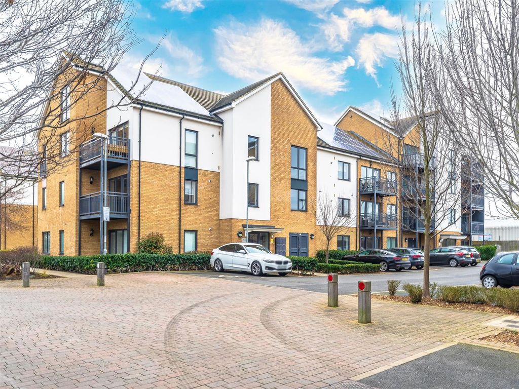 2 bed flat for sale in Watson Place, London SE25 Zoopla