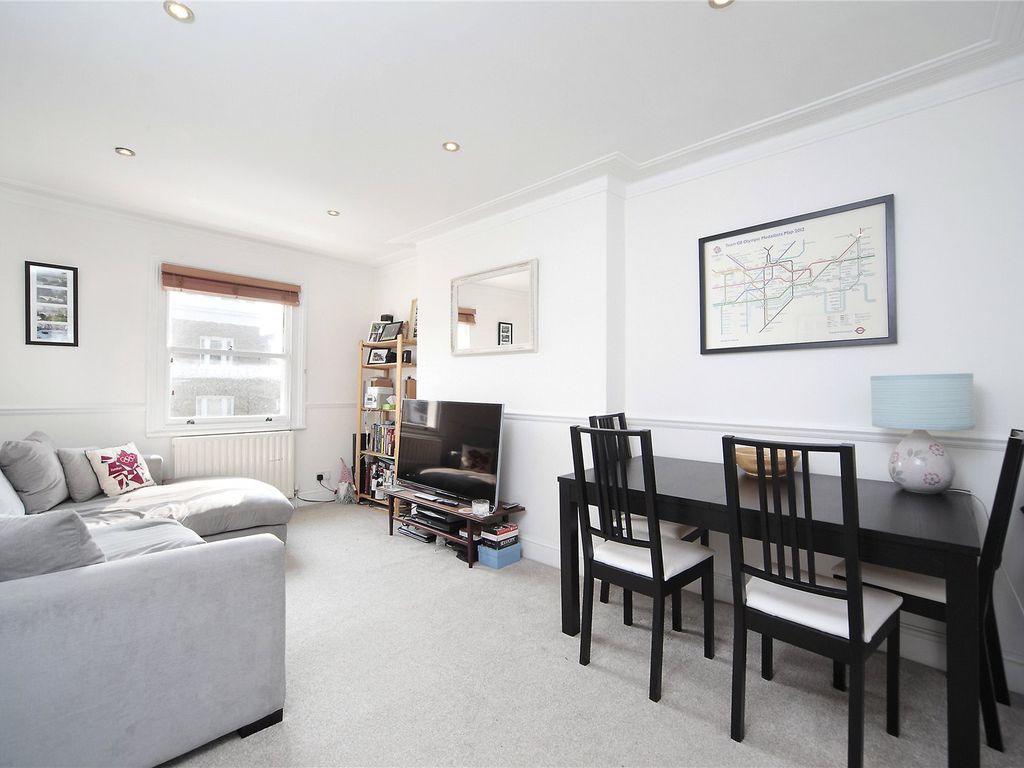 2 bed flat to rent in Northcote Road, Battersea, London SW11 Zoopla