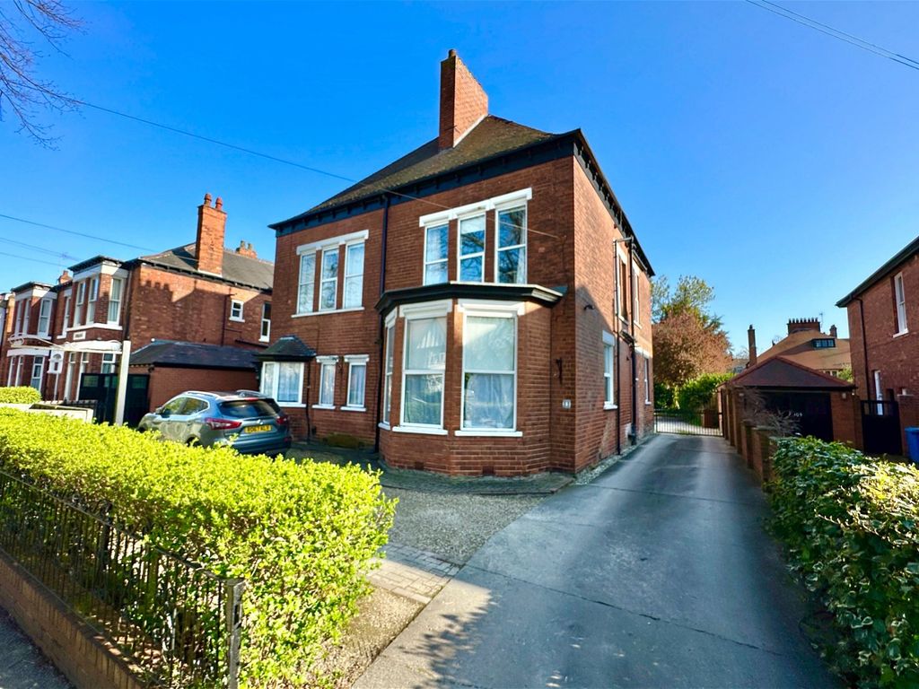 13 bed detached house for sale in Park Avenue, Hull HU5 Zoopla