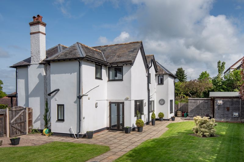 4 bed detached house for sale in Birmingham Road, Lickey End