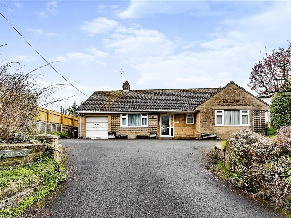 2 bed detached bungalow for sale in Wick Road, Milborne Port, Sherborne