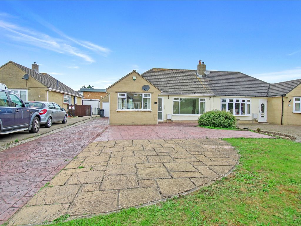 3 bed bungalow for sale in Pen Close, Greenmeadow, Swindon SN25, £340,000 Zoopla