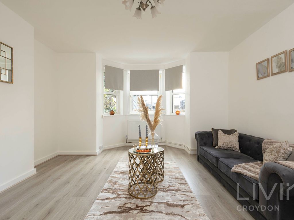 1 bed flat for sale in Lower Road, Croydon CR0