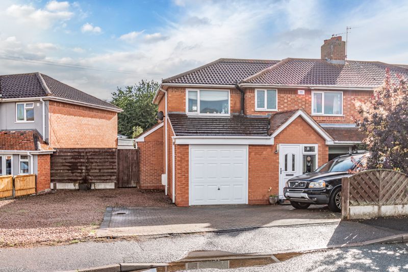 4 bed semidetached house for sale in Perryfields Road, Bromsgrove B61
