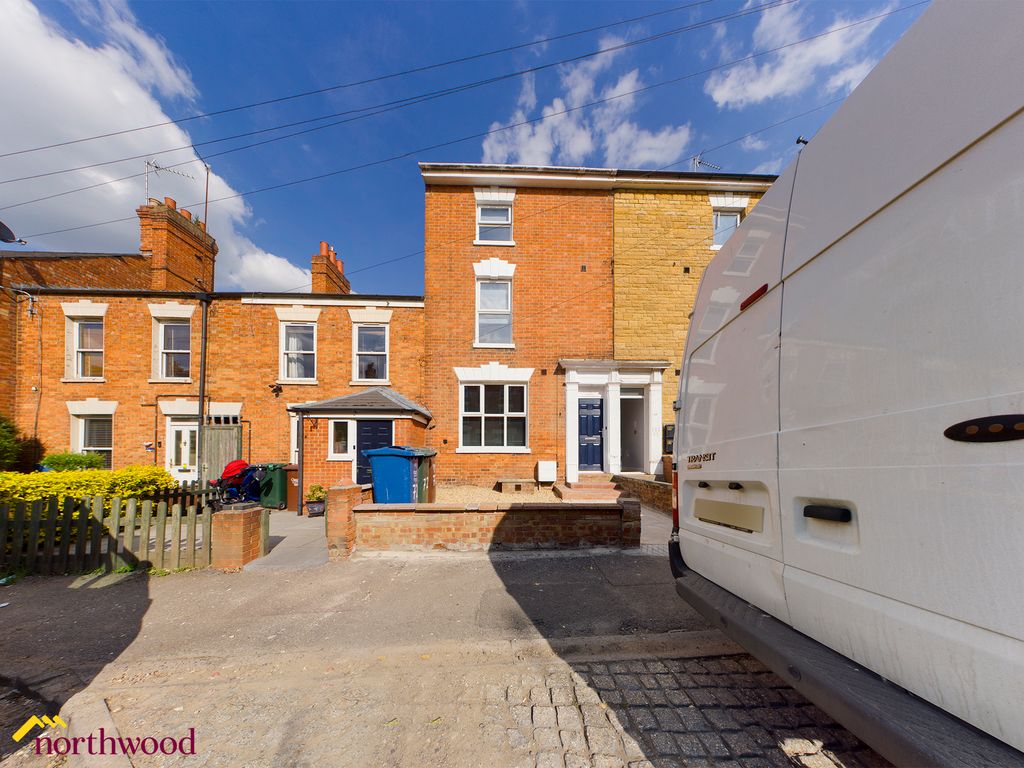 Room to rent in West Street, Banbury OX16 Zoopla