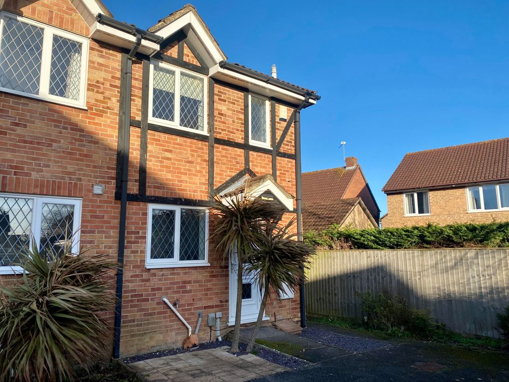 2 bed semidetached house to rent in Foster Road, Abingdon OX14 Zoopla