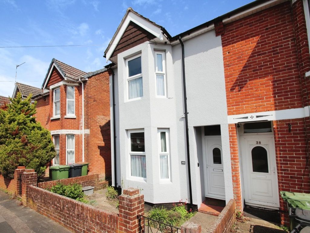 3 bed semidetached house for sale in Consort Road, Eastleigh SO50 Zoopla