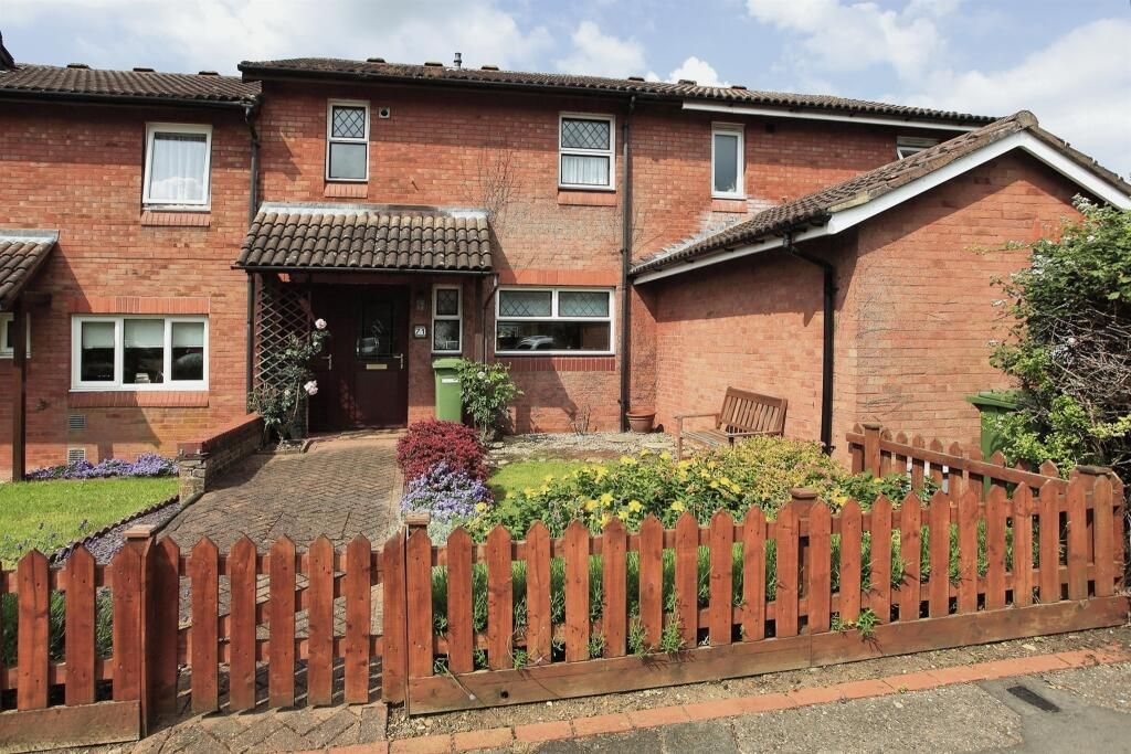 3 bed property to rent in Crowhurst, Werrington, Peterborough PE4, £