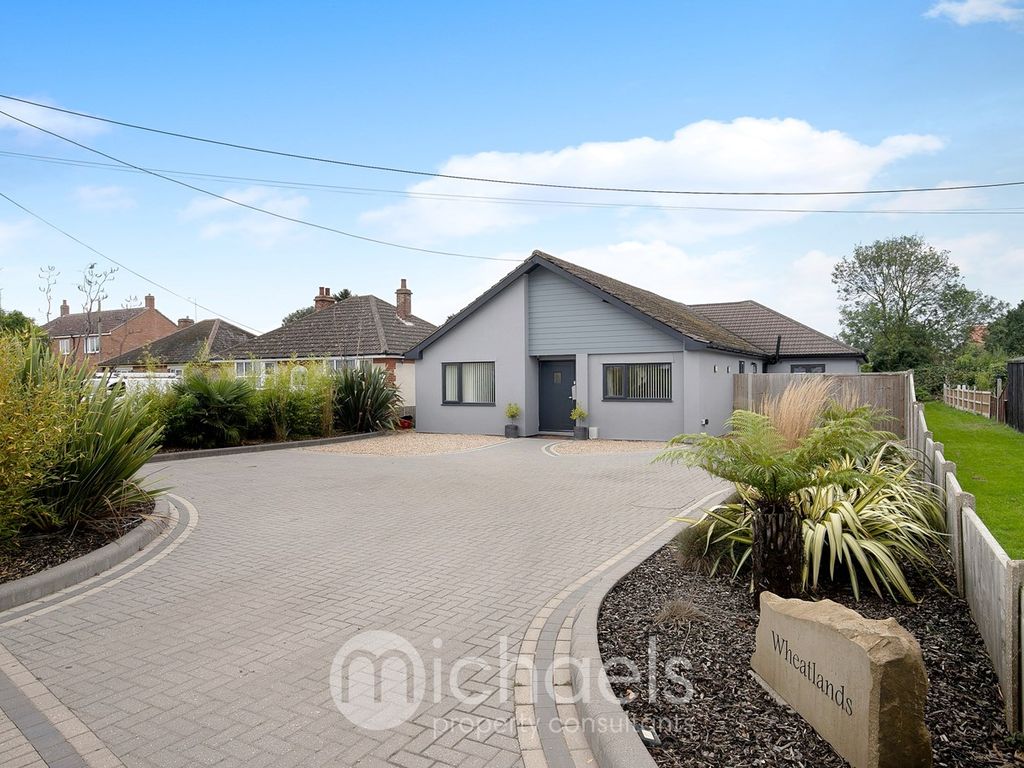 3 bed detached bungalow for sale in Main Road, Alresford, Colchester ...