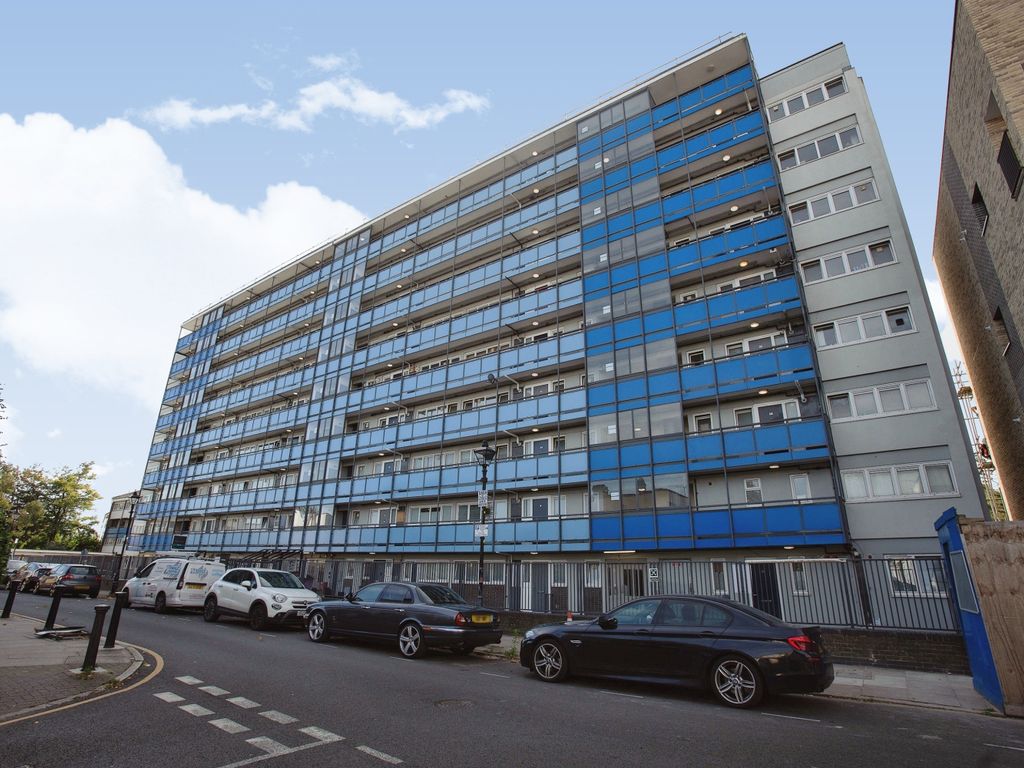 3 bed flat for sale in Strahan Road, London E3, £300,000 Zoopla
