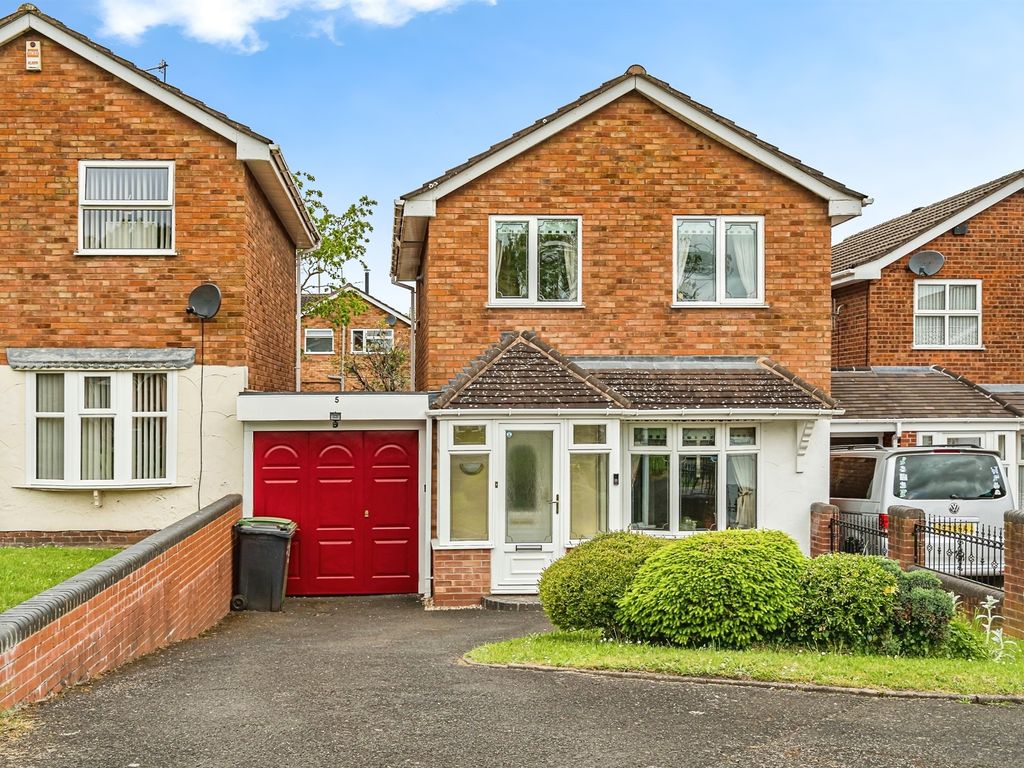 3 bed detached house for sale in Sheriff Drive, Brierley Hill DY5, £