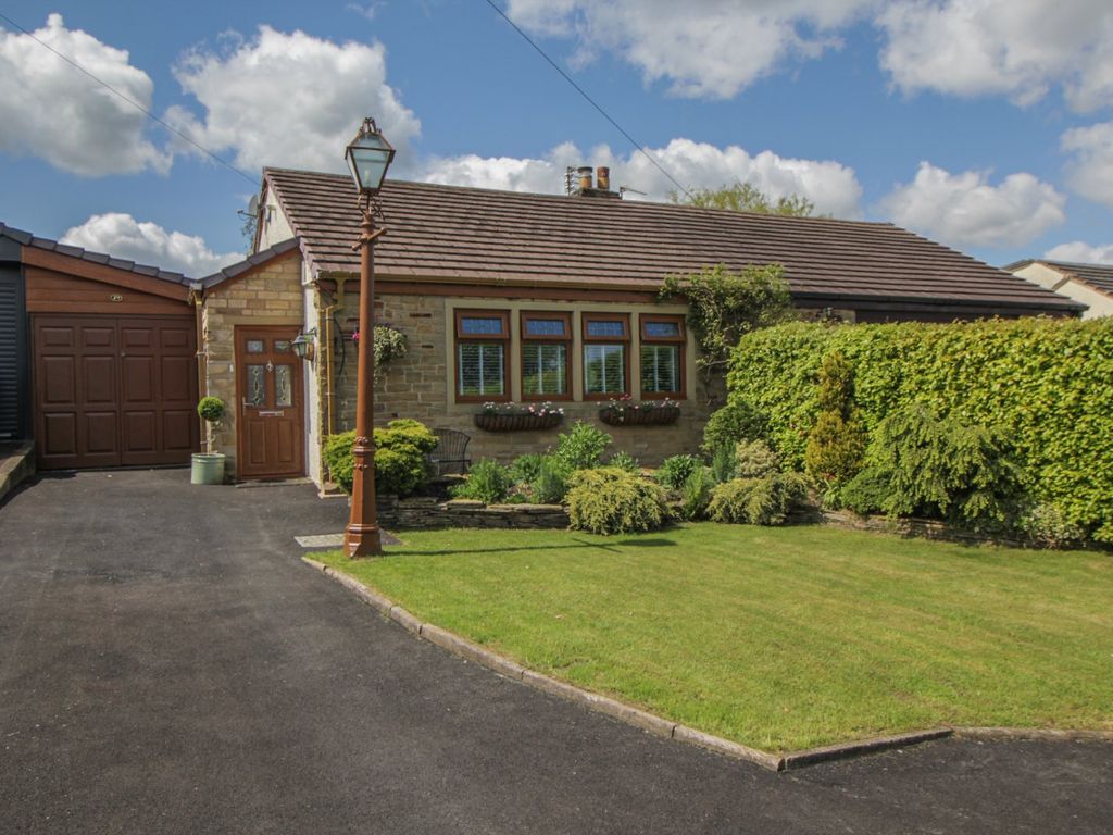 2 bed bungalow for sale in Long Lane, Charlesworth, Glossop, Derbyshire