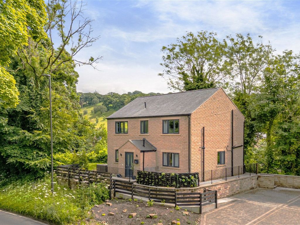 4 bed detached house for sale in Chapel Rd, Whaley Bridge, High Peak