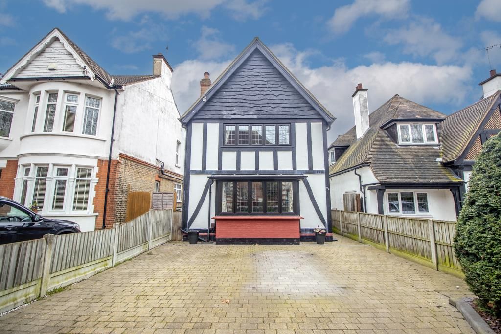 3 bed detached house for sale in Boston Avenue, SouthendOnSea SS2, £