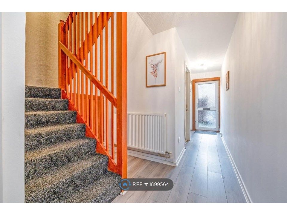 2 bed to rent in Braid Square, Glasgow G4, £1,350 pcm Zoopla