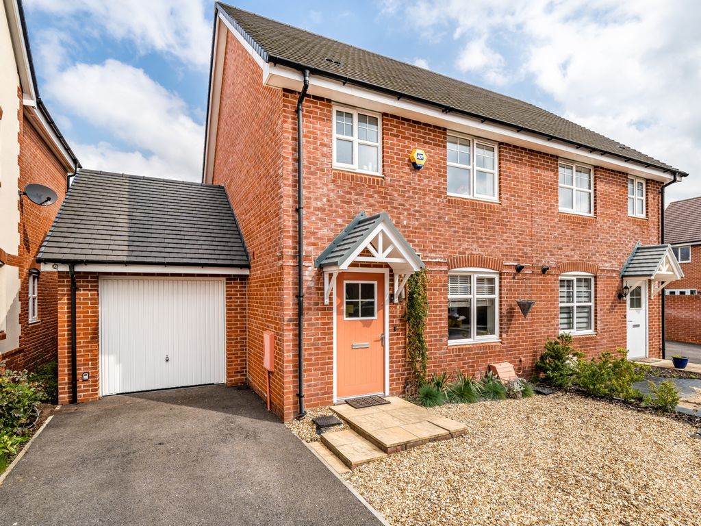 3 bed semidetached house for sale in Olympic Park Road, Andover SP11