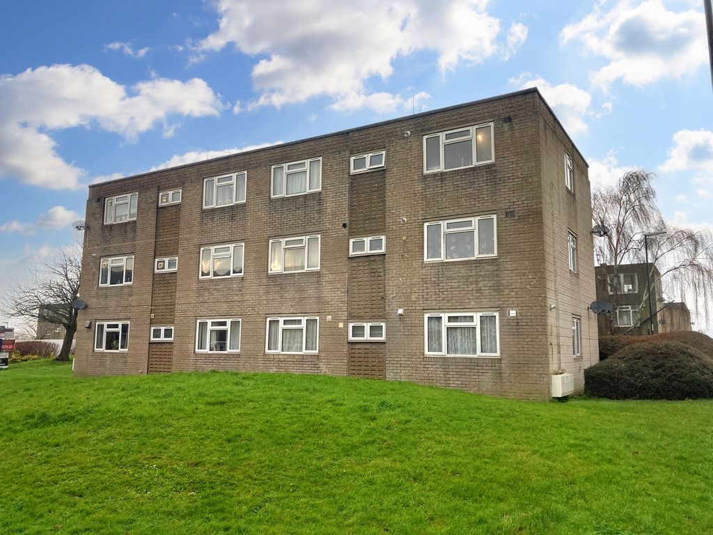 Caburn Court, Crawley RH11