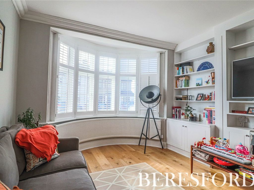 3 bed semidetached house for sale in Aldborough Road, Upminster RM14