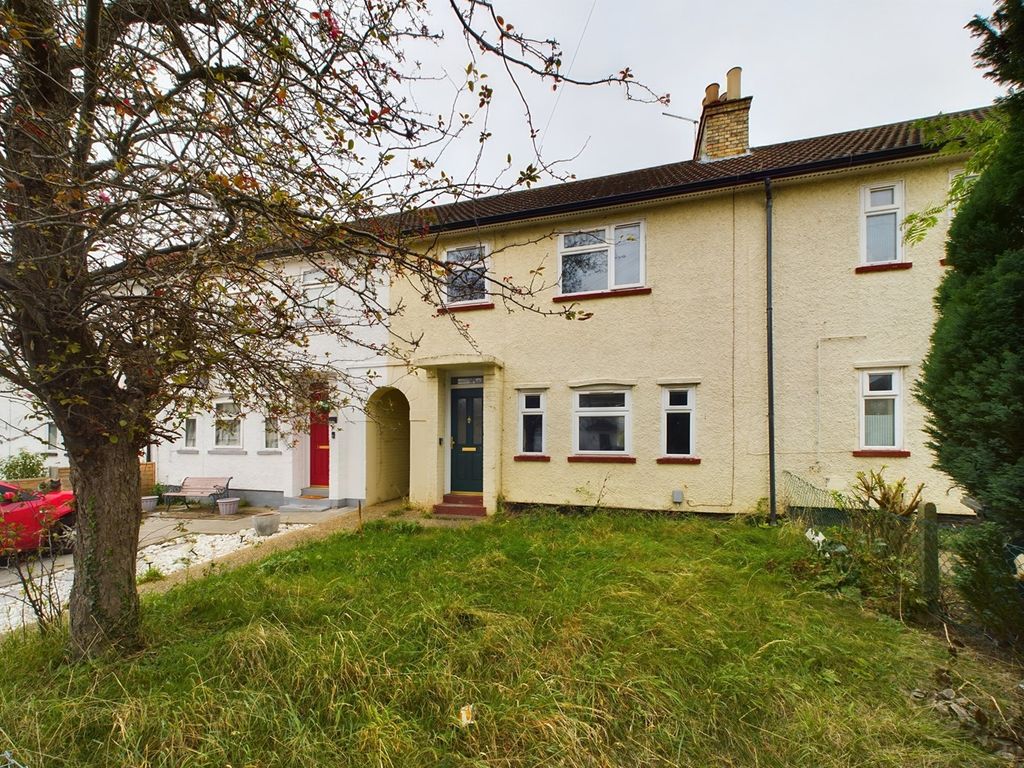 3 bed terraced house for sale in Wedmore Road, Hitchin SG4, £270,000