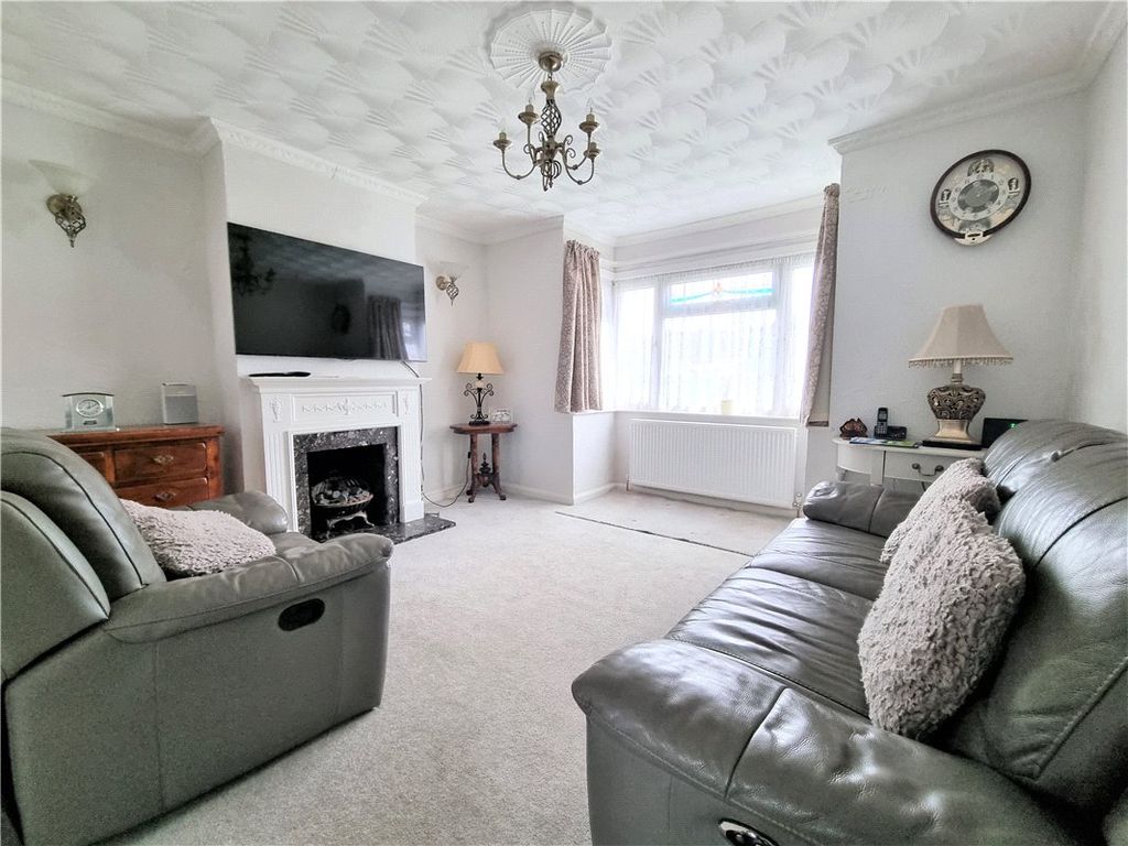 2 bed bungalow for sale in Sevenoaks Way, Orpington, Kent BR5 Zoopla