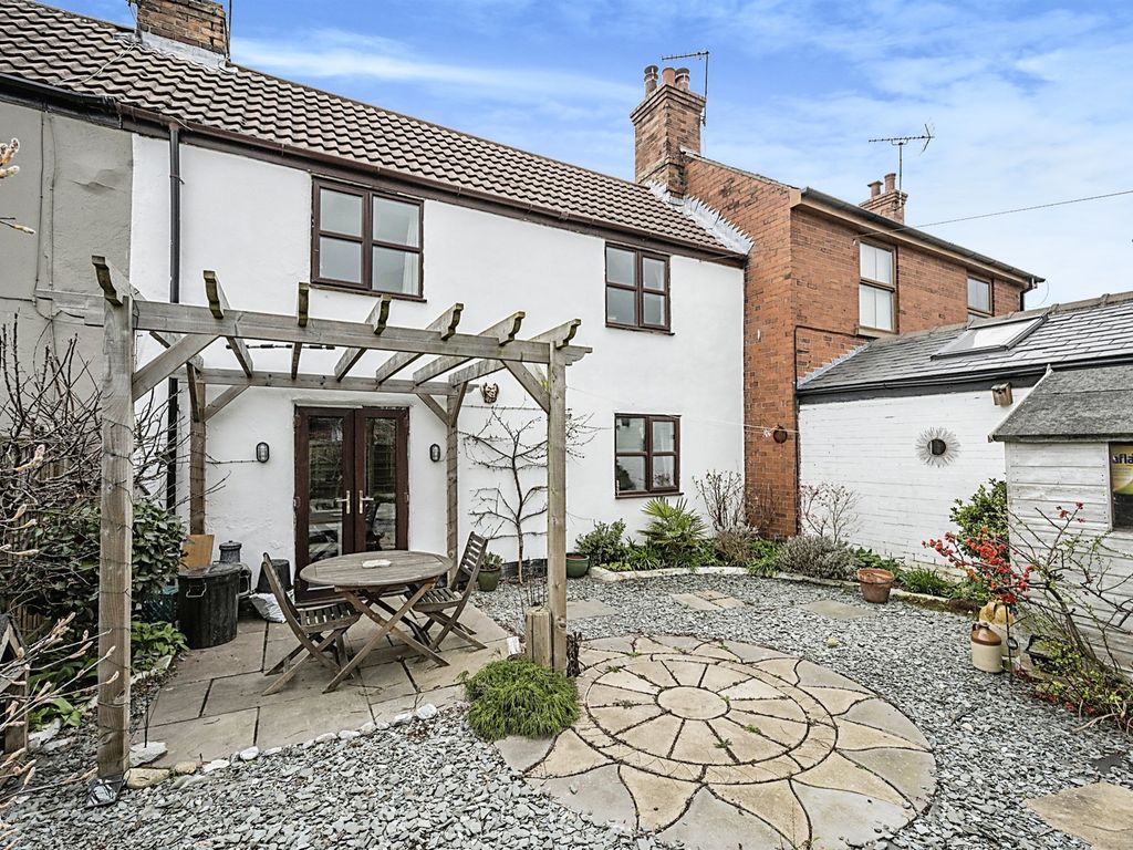 2 bed terraced house for sale in High Street, Austerfield, Doncaster DN10 Zoopla