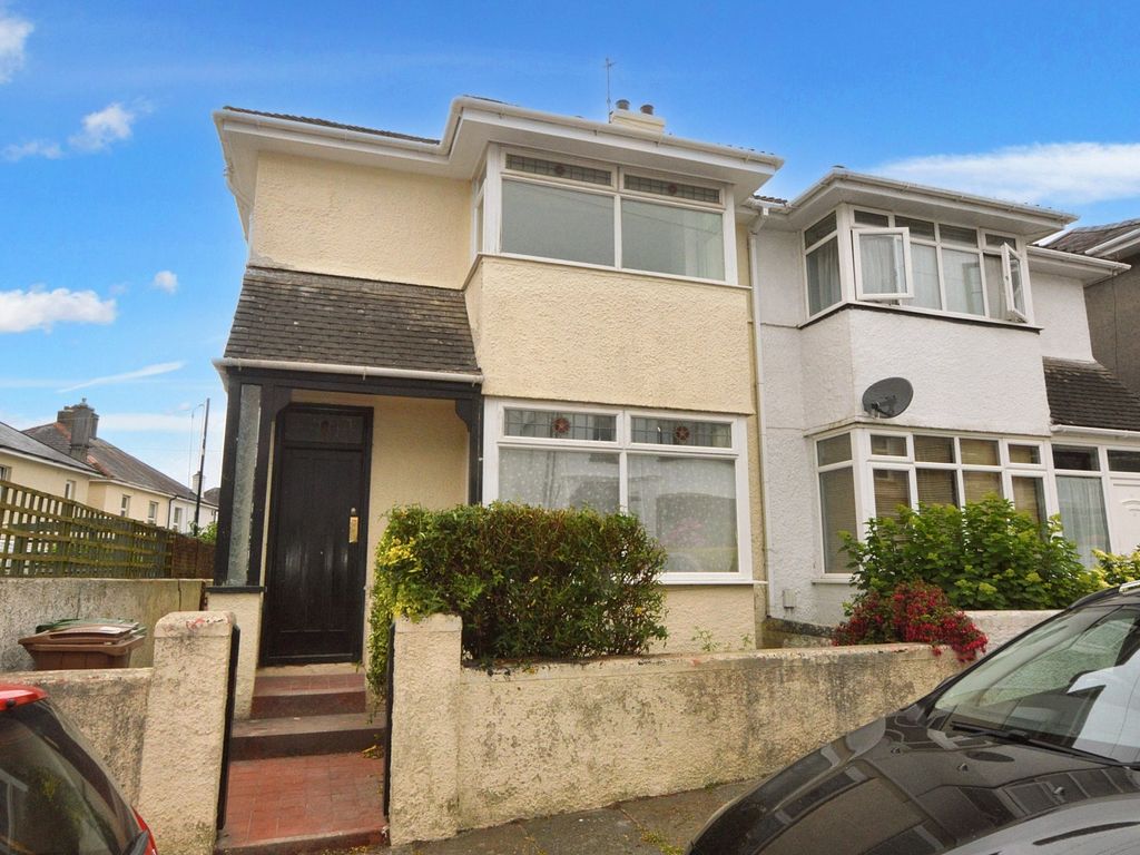 3 bed semidetached house for sale in Beechcroft Road, Beacon Park